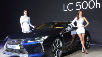 렉서스, LC500h 국내 최초 공개