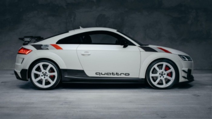 2021-Audi-TT-RS-40-years-of-quattro-Edition-2.jpg