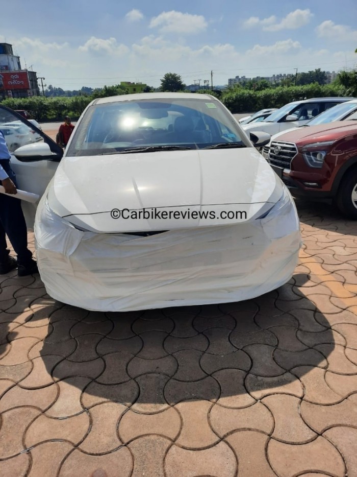 2020-hyundai-i20-india-interior-hatchback-launch-price-specs-2.jpeg