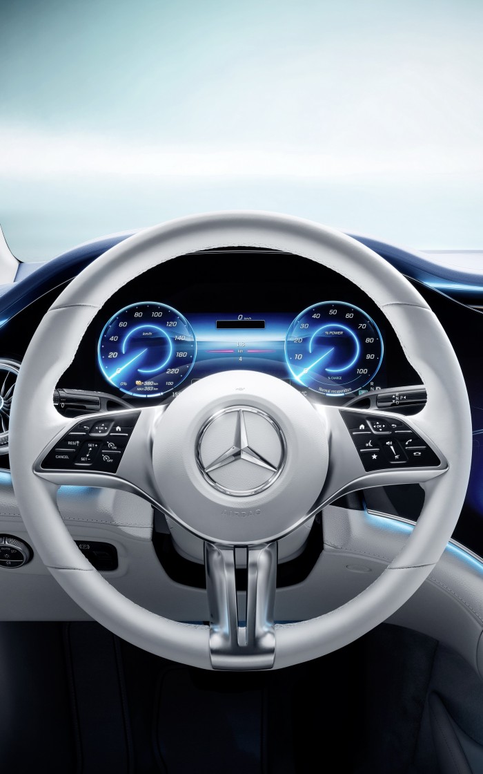 2022-Mercedes-Benz-EQE-12