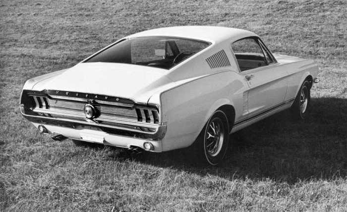 1967 포드 머스탱 GT