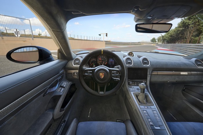 500마력 자연흡기, 포르쉐 718 카이맨 GT4 RS