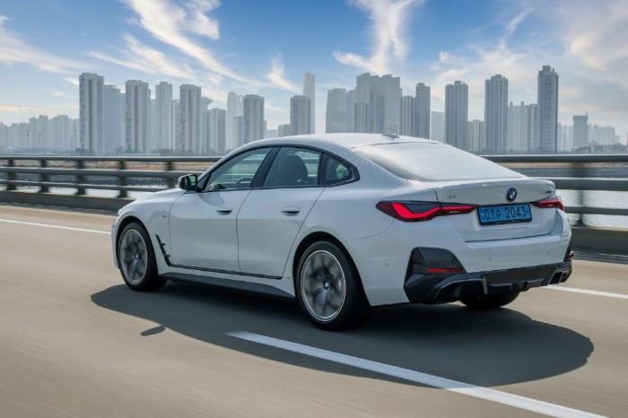 BMW 코리아, 전기 그란쿠페 i4 공식 출시 ... 6,650만 원부터