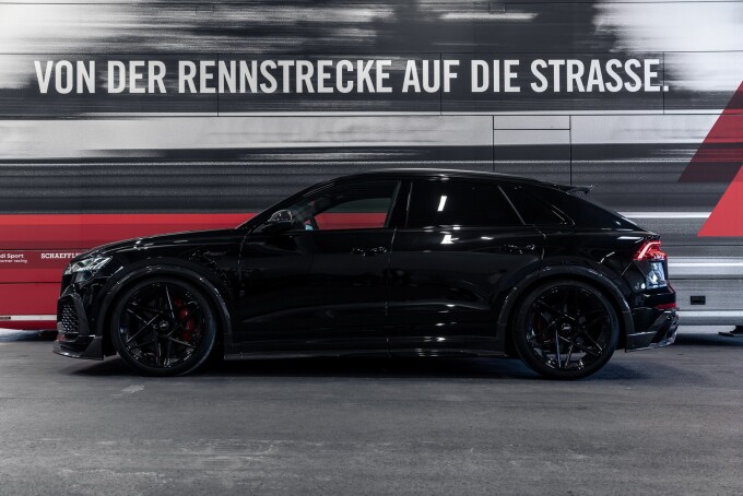 abt-unleashes-signature-edition-audi-rsq8-super-suv-with-800-hp-only-96-units-available_3505437a9827d6e226.md.jpg