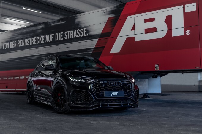 abt-unleashes-signature-edition-audi-rsq8-super-suv-with-800-hp-only-96-units-available_158f9a6d80dd882375.md.jpg