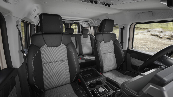 INEOS-Grenadier---5-seat---LHD---Interior-rear657e72d33cb3c596.md.jpeg