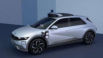현대차, 자율주행 '아이오닉5 로보택시' 공개... 2023년 레벨 4 목표