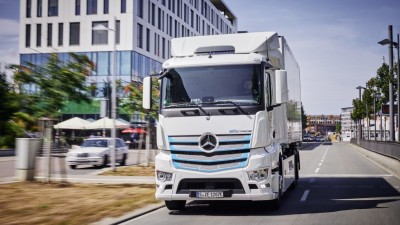벤츠 전기 트럭 e악트로스, 1년간 유럽 시범 운영 순항