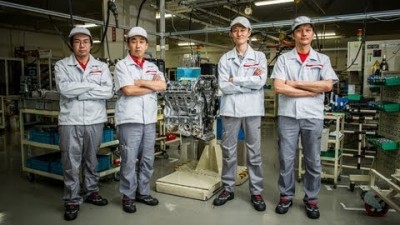 닛산 GT-R 엔진 제작과정을 담은 영상